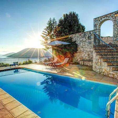 וילה Sleeps 4 Pool Air Con Wifi Katsaráta
